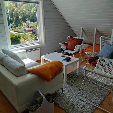 Anneks I Naturskjonne Gitlevag Apartment *