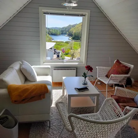 Anneks I Naturskjonne Gitlevag Apartment Lyngdal